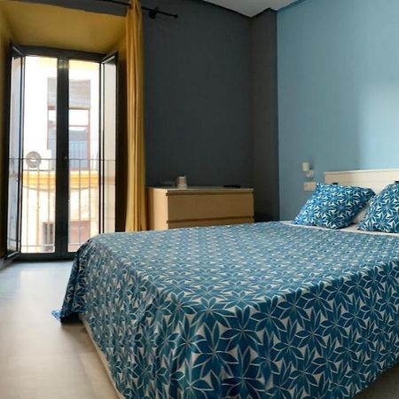 Baobab Hostal เอลปูแอร์โต เด ซานตามาริอา ภายนอก รูปภาพ
