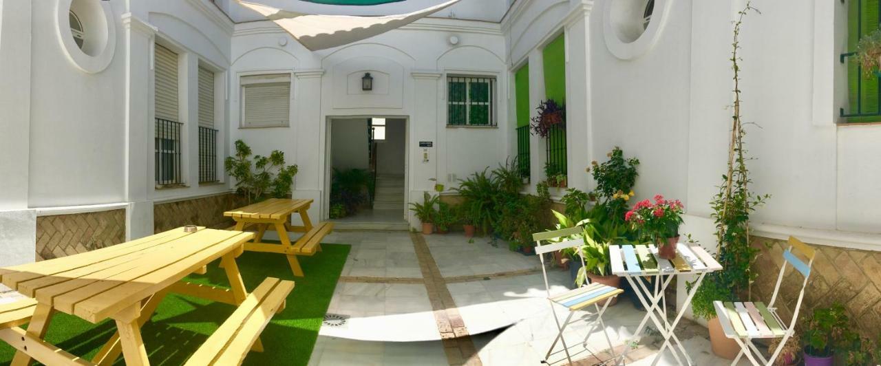 Baobab Hostal เอลปูแอร์โต เด ซานตามาริอา ภายนอก รูปภาพ